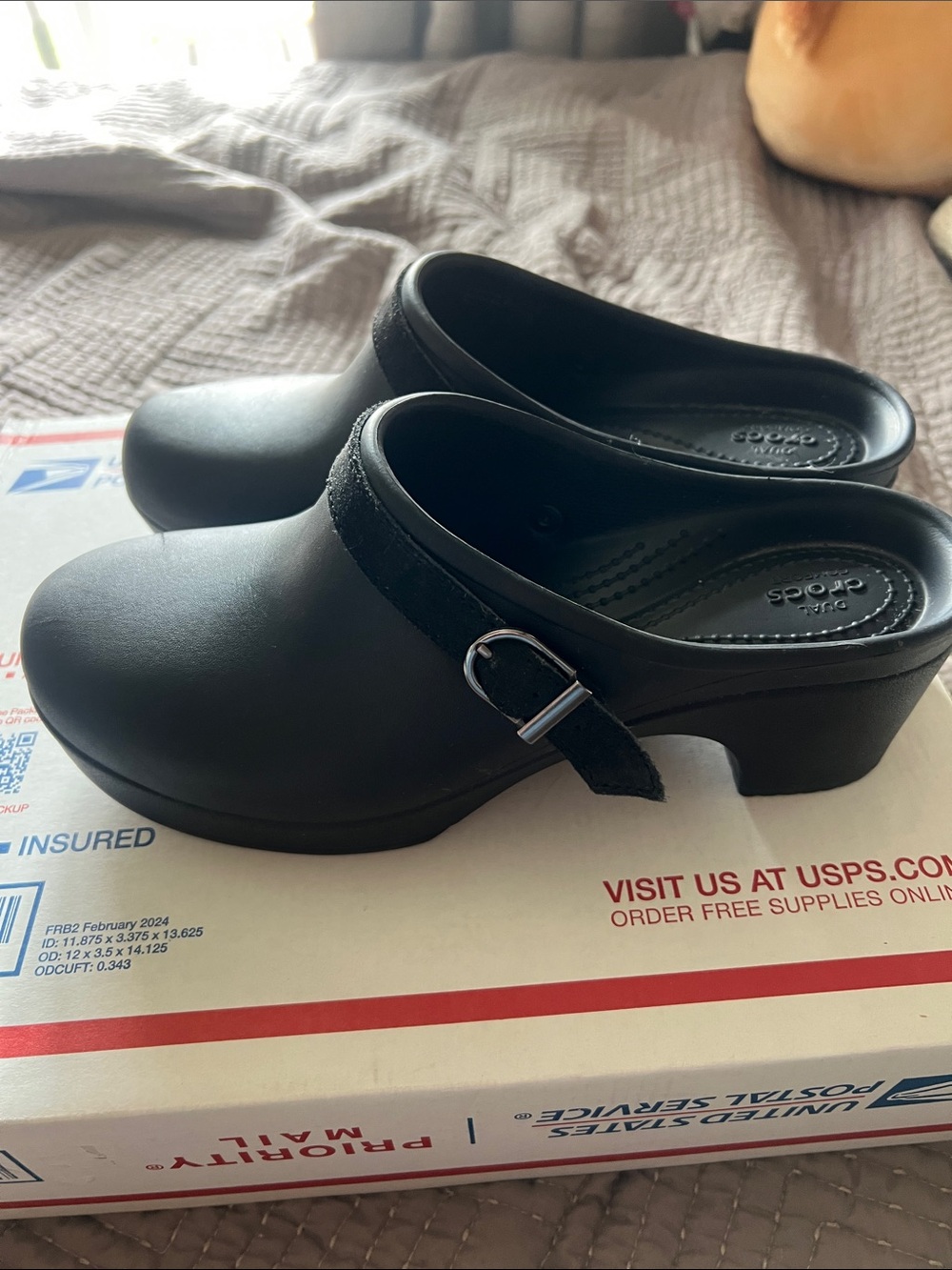 Crocs Sarah Clog Heel Dual Mules Size 9  Black Suede Leather Strap - Picture 4 of 9